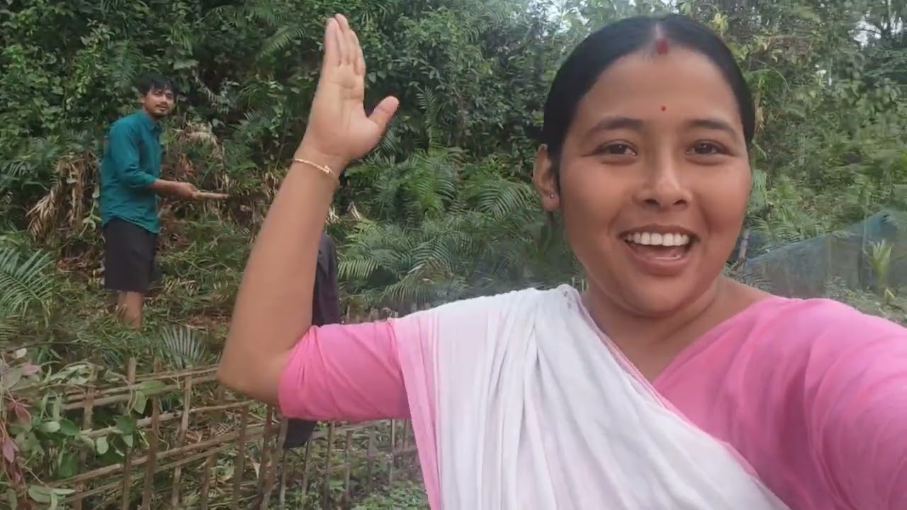 মানুহজনে চাকৰি এটাৰ বাবে পৰীক্ষা দিছে আশীৰ্বাদ কৰিব...