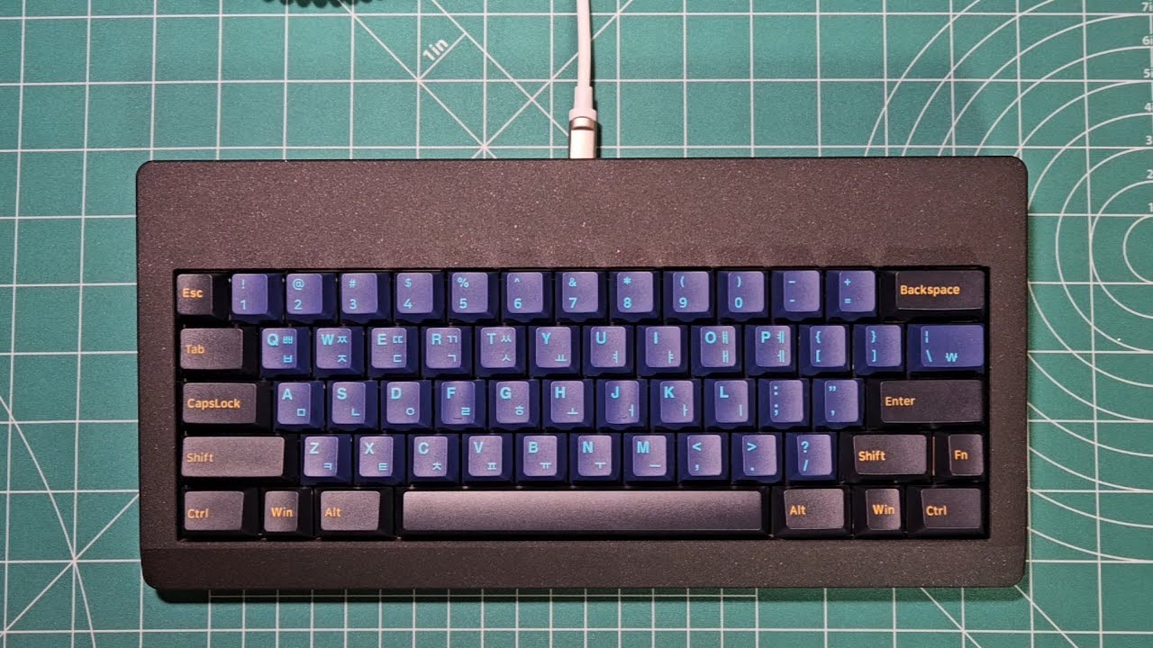 무쇠 돌솥 느낌의 키보드 / kbdfans OG60 retro keyboard Starry black 