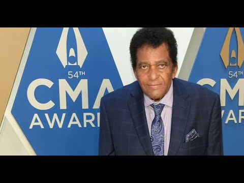 Charley Pride Wins CMA Lifetime Achievement Award