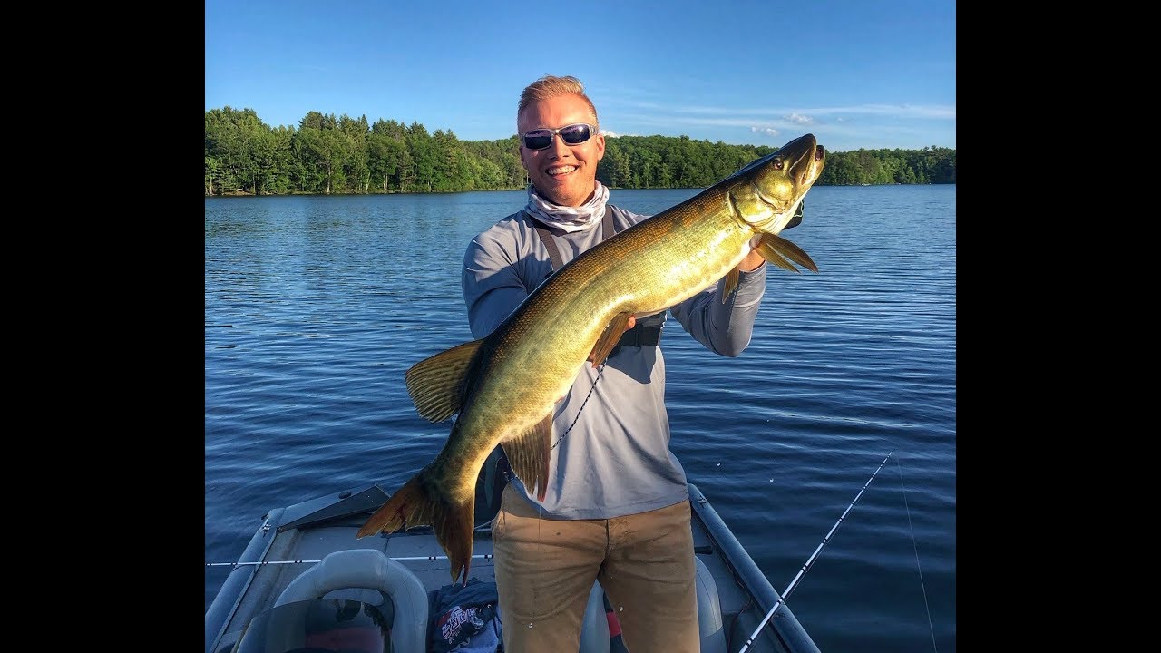 Musky Lures 101: Lake X Lures Toad ( how to tune and fish it ) 