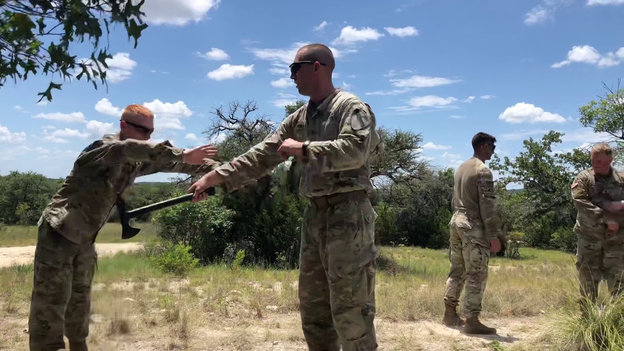 camera iphone 8 plus apk Army Apache Troops 1st Ápấchề Knife & Tomahawk Challenge with Snake Blocker