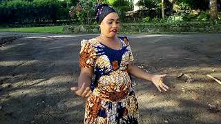 Ona mambo ya huyu Dada avua nguo azaran#@@