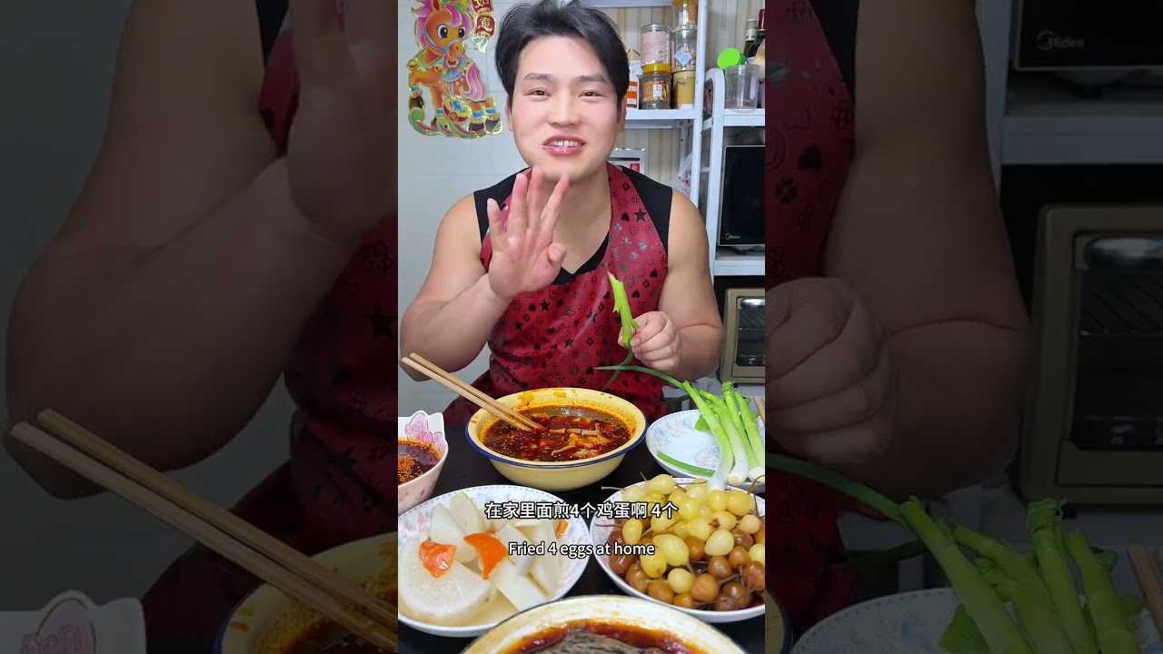 You can cook spicy fresh and fragrant noodles at home by yourself. Just one bite and you l