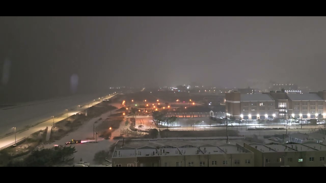 LET IT SNOW 2025 #letitsnow #snow #snowfall #snow2025 - YouTube