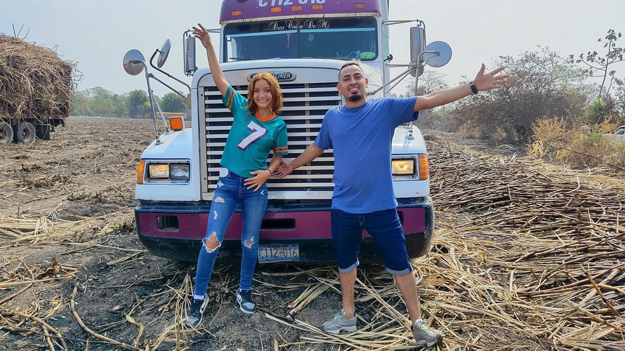 nos fuimos a conocer a la Trailera mas joven del ingenio Jiboa de san Vicente. ve a la descripción