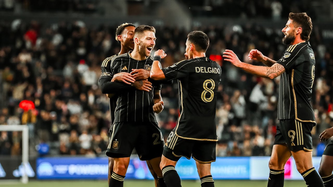 GOAL: Ryan Hollingshead scores the game winner