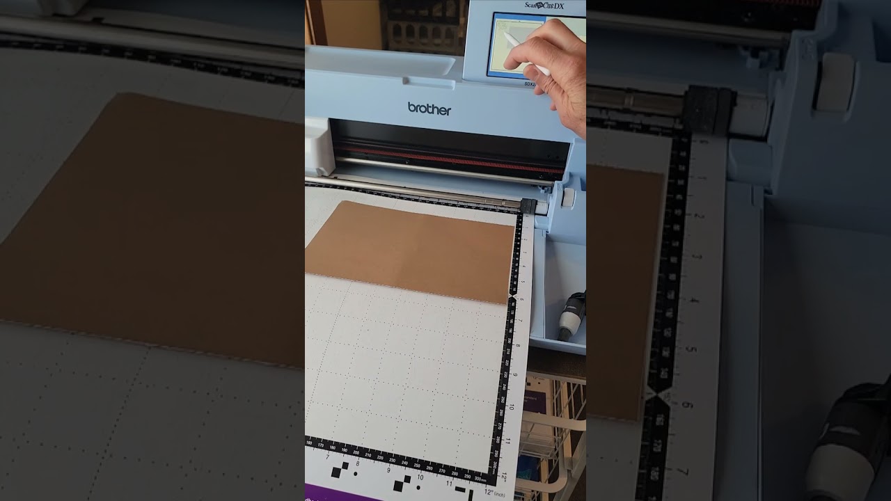Creating a Quick Note Card Using Brother Scan N Cut 225DX Draw Feature with Sue 