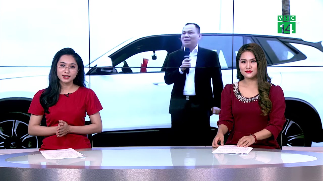Tỷ phú Phạm Nhật Vượng tự tay lái thử chiếc xe Vinfast đầu tiên| VTC14 