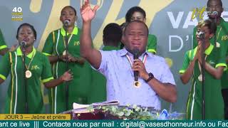 Video thumbnail of "PASTEUR MOHAMMED SANOGO - JE M'ATTENDS A TOI"