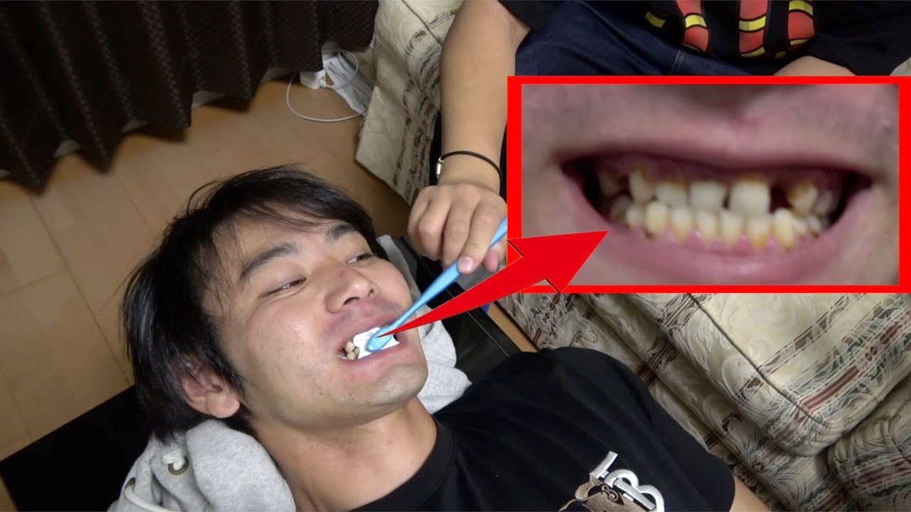 やまちゃん Yama-chan brushes his teeth for the first time in his life - YouTube