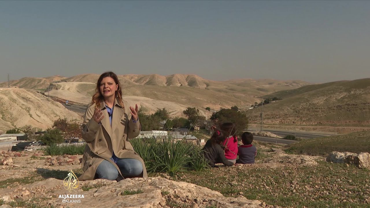 قرية فلسطينية تقاوم عملية طرد جديدة
