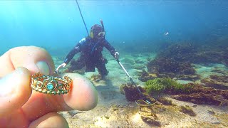 Money & Rare GOLD CROWN Found BURIED Underwater!! Beach CLOSED!!