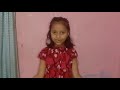 দেখুন ছোট্ট বাচ্চাটি ইংরেজিতে প্রশ্নের উত্তর দেওয়ার চেষ্টা করছে।