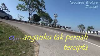 Download Lagu Aku Tak Ingin Sandiwara  - Betharia Sonatha // Teks Lirik MP3