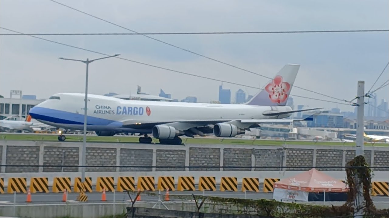 Plane Spotting At C5 Shell Southlink With A 747-400 Freighter - YouTube