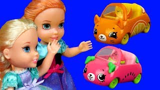 Cutie Cars ! Elsa and Anna toddlers are having fun - Aurora is upset - playdate playset mini cars screenshot 3