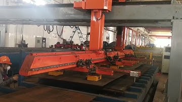 Loading Steel Sheet onto Cutting Table with Lift Magnets on Gantry Robot System | HVR MAG