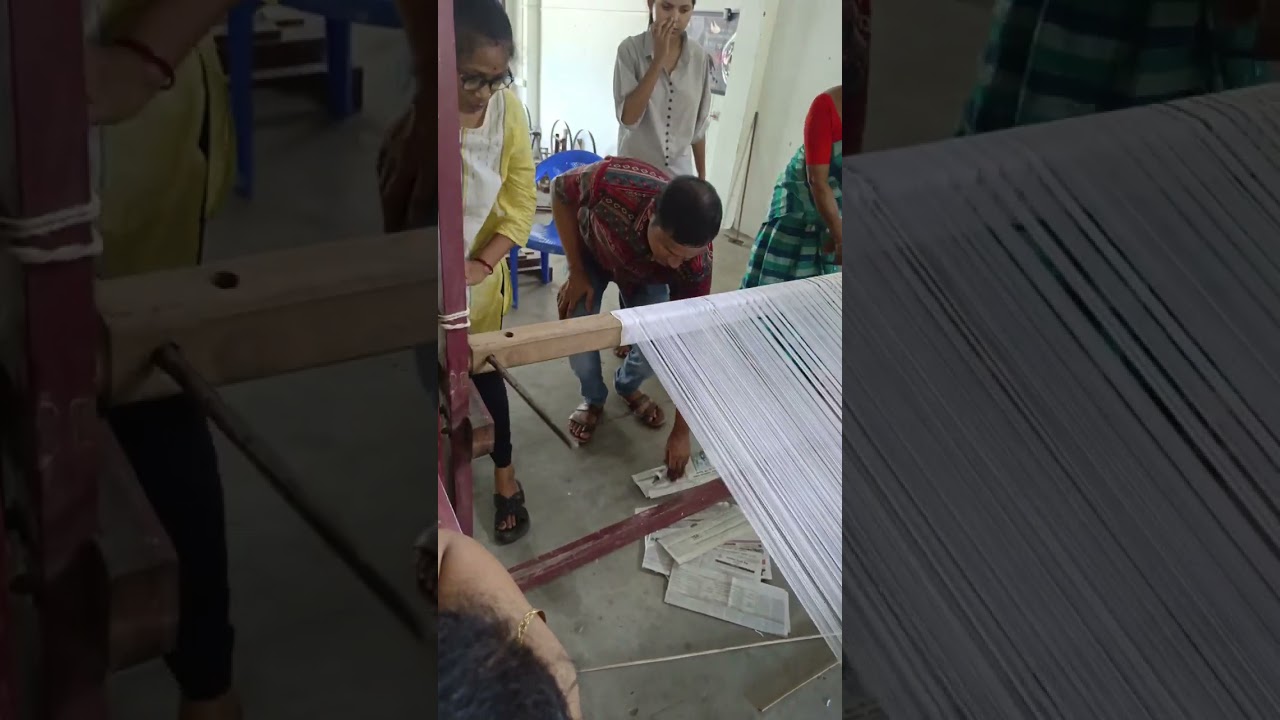 Drum ৰ পৰা তুলুঠা ত কেনেকৈ সূতা খিনি লোৱা হয় চাও আহক। #handloomlove