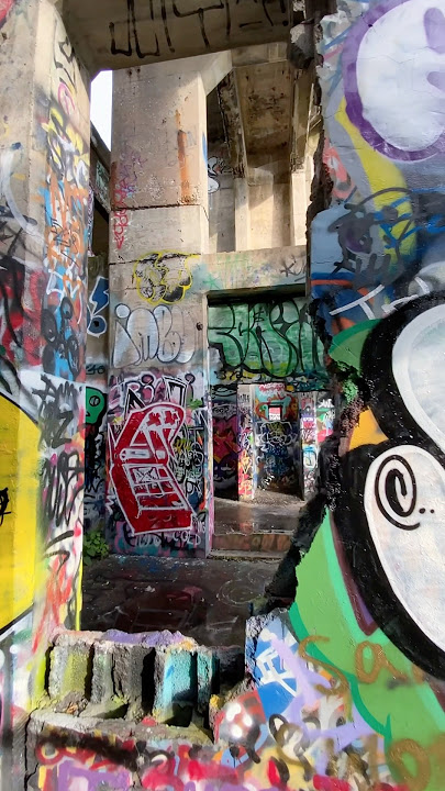 Insane Grafitti Mecca, Pier 18 #philadelphia i #pier18 #grafittiart #graffiti #streetart