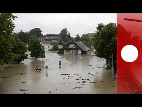 Video: Il fiume Danubio si è allagato?