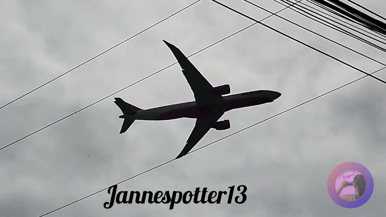 Aeronaves vista de um ângulo diferente Airbus PRF Boeing cada um com seus encantos