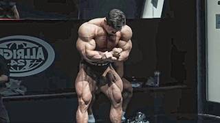 Fight Through The Pain - Stay Focused - Bodybuilding Motivation