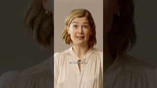 #RosamundPike fans unite 🧡 #InterAlia #NationalTheatreLive