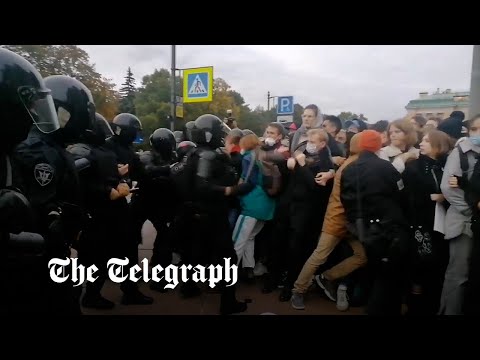 Russia: hundreds arrested in anti-mobilisation protests