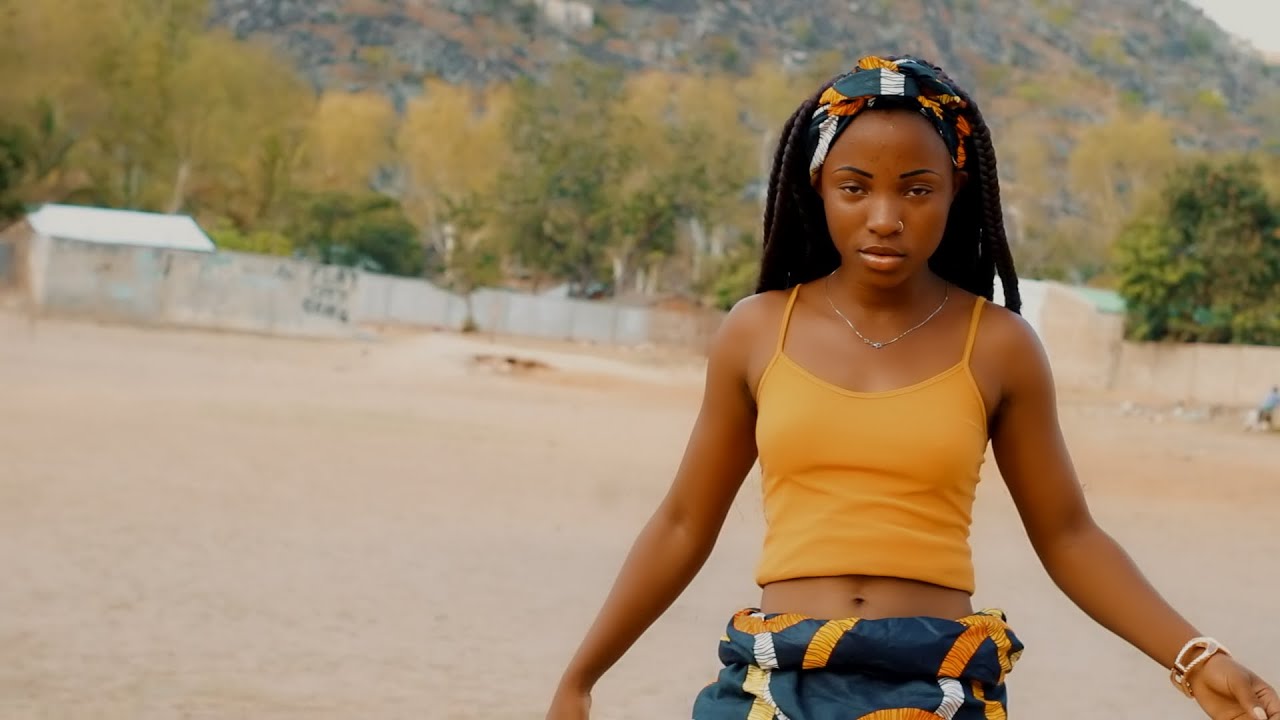 Pirssilla da Barbie feat Starleezy-Muvi Nacate (Ekoma) Video oficial by Gaz Boy