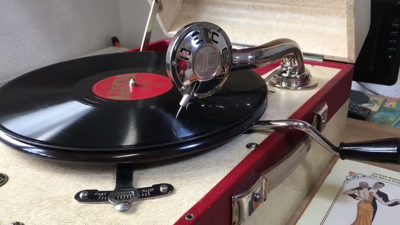 The Spinning Wheel (Delia Murphy 1940) on Decca 66a Gramophone YouTube