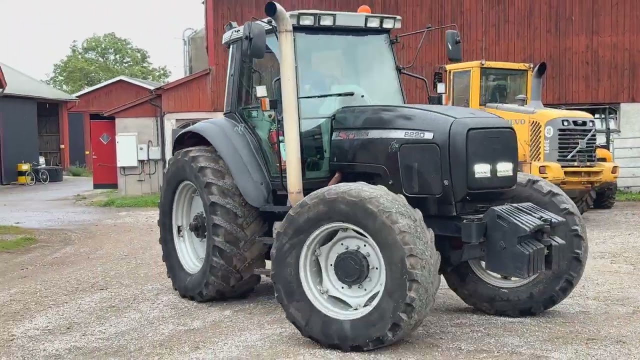 Traktor MASSEY FERGUSON 8220-4