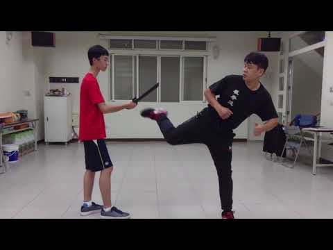 截拳道 JKD 對手持刀反制練習