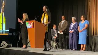 Dr. Kinloch receiving the AERA 2025 Scholars of Color in Education Award