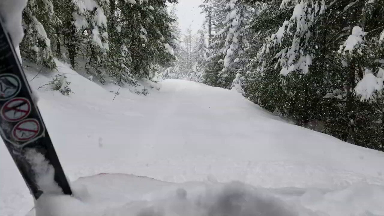 Plowing through 3' of powder with the Maverick Sport Max and the ...