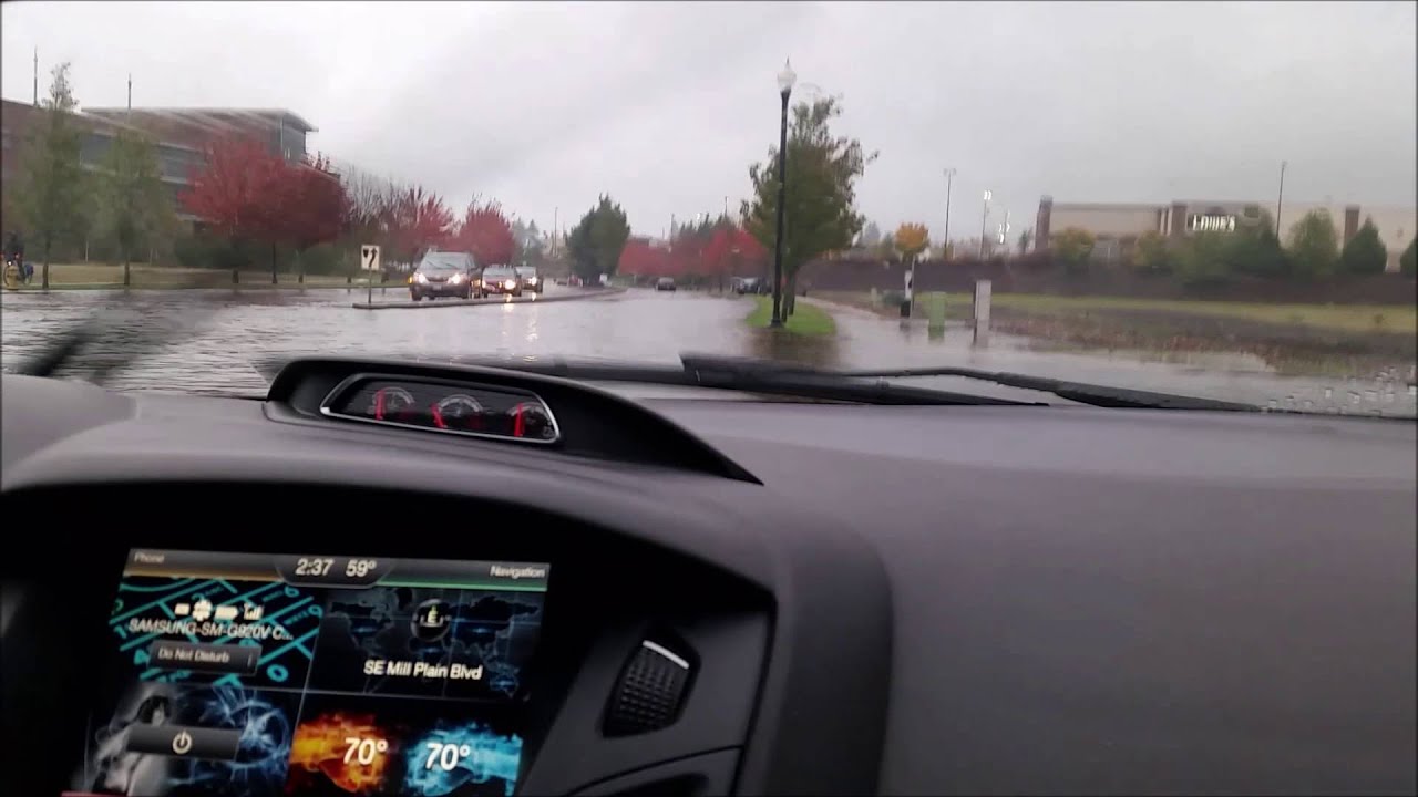 Halloween flooding in Vancouver, WA. SE Mill Plain Blvd. YouTube