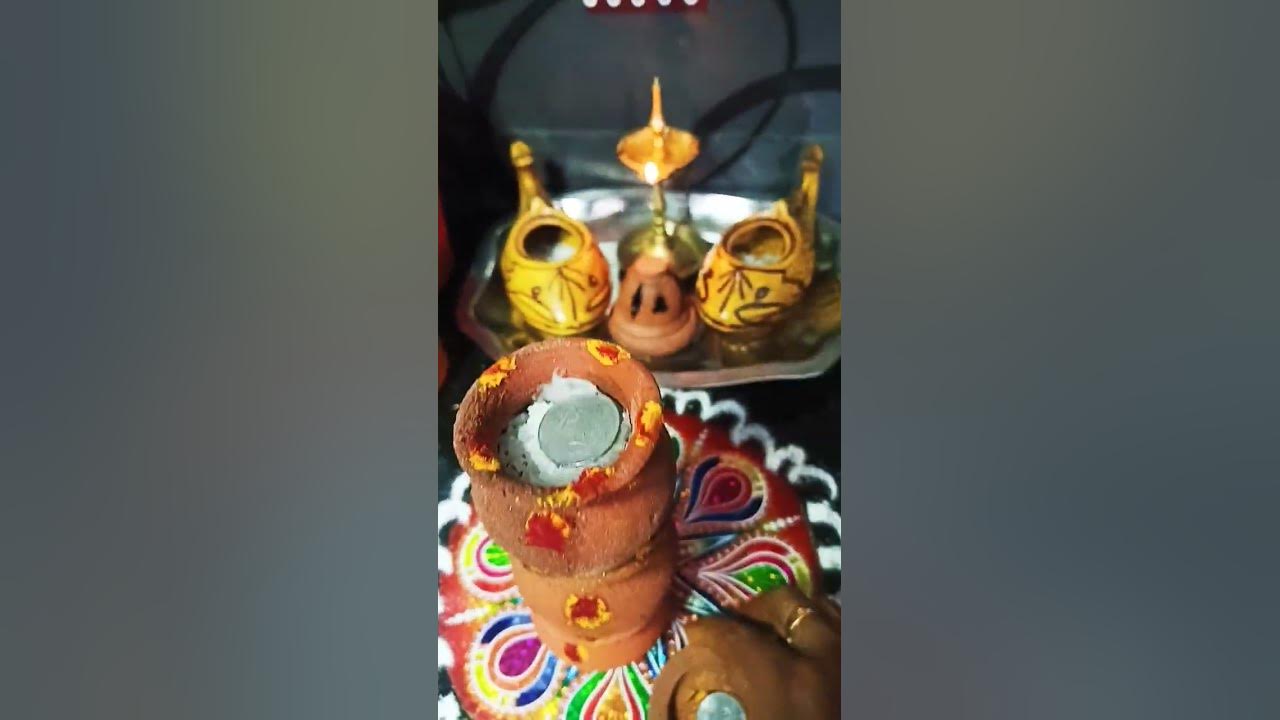 gubera-pots-should-keep-in-southwest-corner-of-pooja-room-for