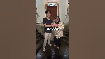 Bunda Susilawati yang viral lewat lagu remix Lampung ‘Waktu Ku Kecil’ disawer sama Willie Salim😂