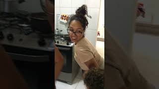 Gael roubando docinho e minha irmã rebolando kkkkkkk