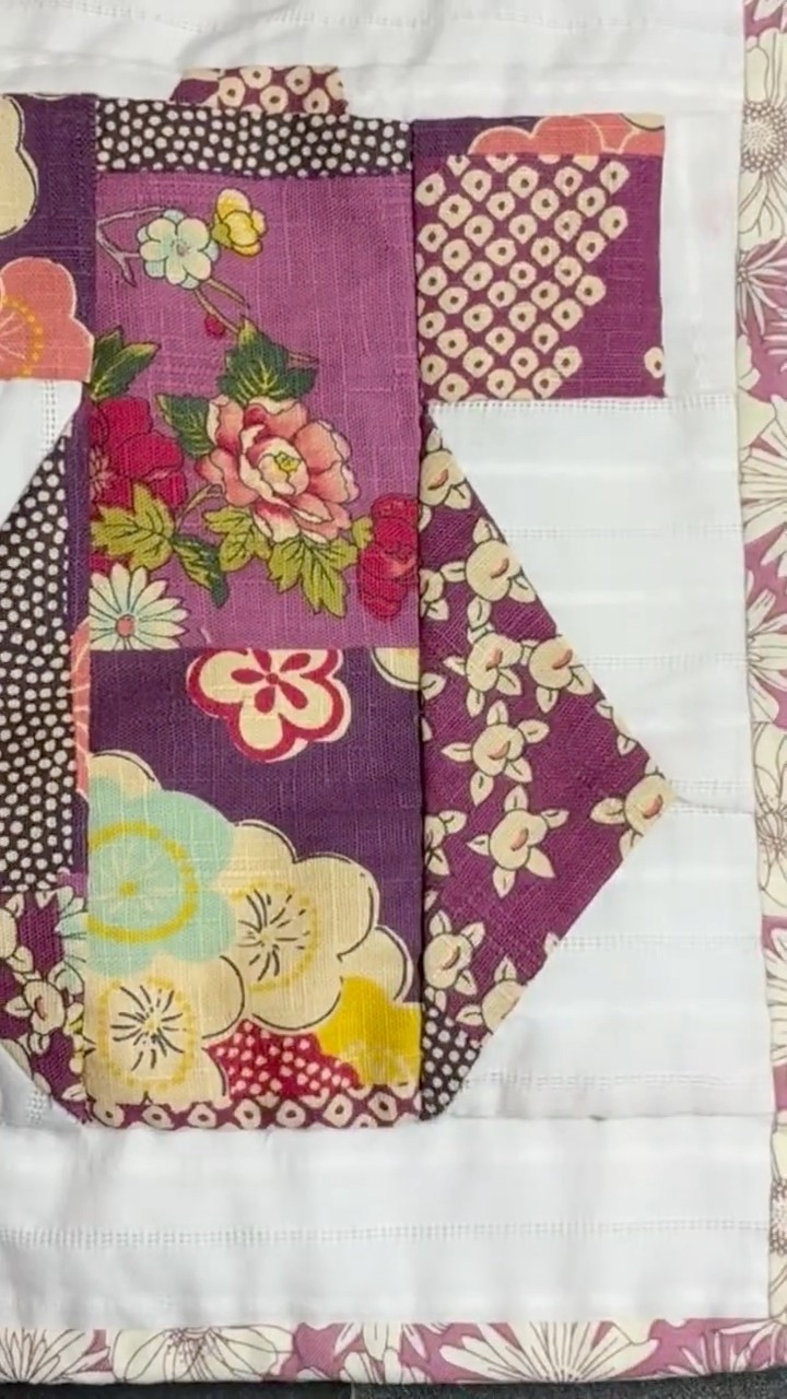 ハンドメイド品名古屋帯のタペストリーです、丁寧に作られています Please also check out the full video of the kimono 👘 hand-sewn