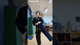 Taekwondo Korean Girl Relaxed High Kick Fast &amp; Powerful