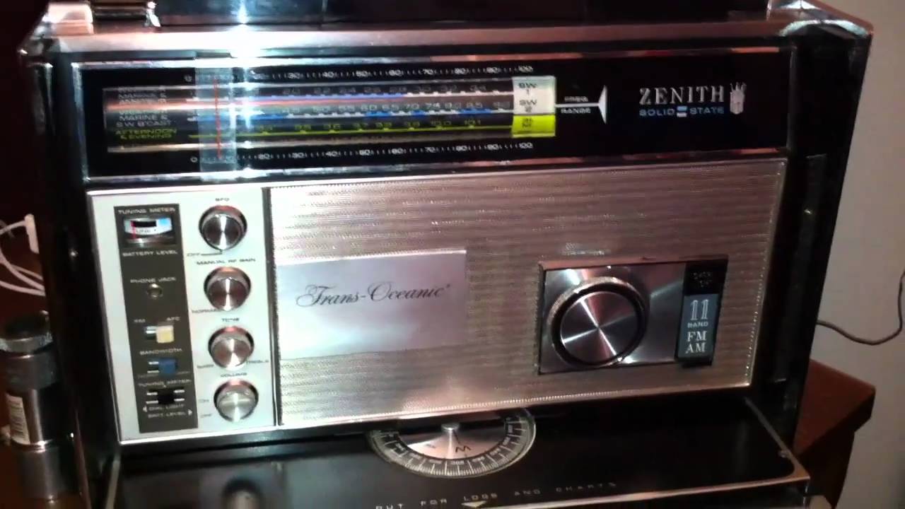 Zenith Transoceanic D7000Y - YouTube