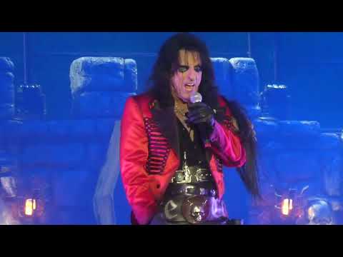 "Hes Back (Man Behind the Mask) & Go to Hell" Alice Cooper@Bethlehem, PA 9/7/22