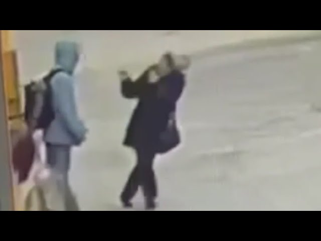 Nyc Woman Randomly Punched While Walking Down Street