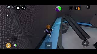 Trying to become famous play Roblox MM2 276