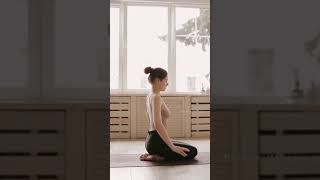 Yoga meditation and yoga Challenge Shorts beautiful girl Nature Relaxation