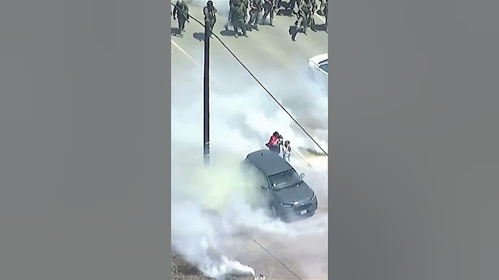 Protesters, immigration agents clash at California marijuana farm raids | REUTERS