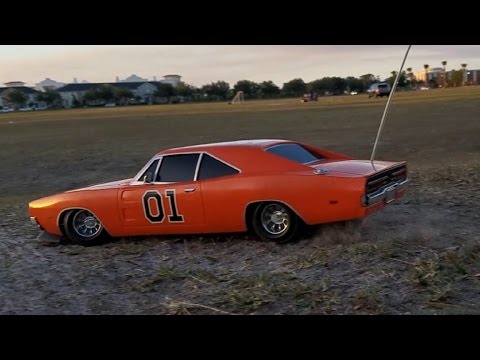 Malibu RC General Lee 1/10th scale with horn: AN OVERVIEW - YouTube