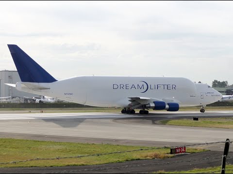 Boeing 747-4H6(LCF) Dreamlifter [N718BA] at Paine Field