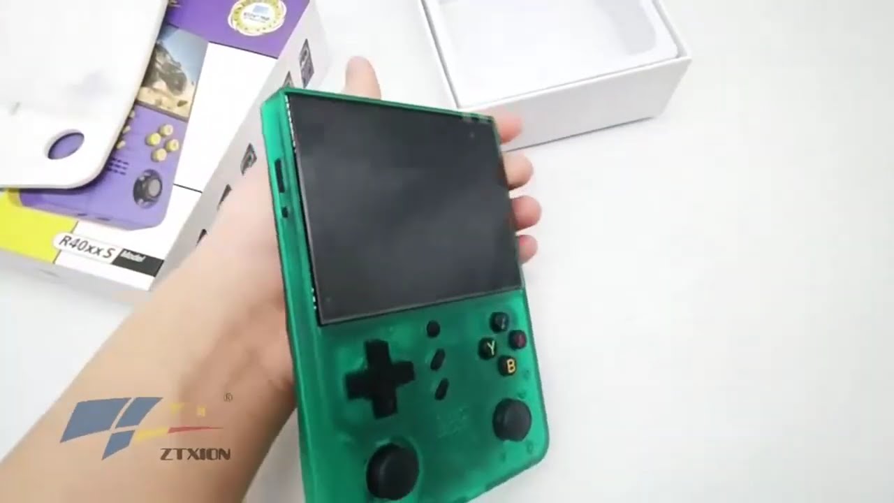 The R40XXS is here! Vertical 4" Screen with RK3326