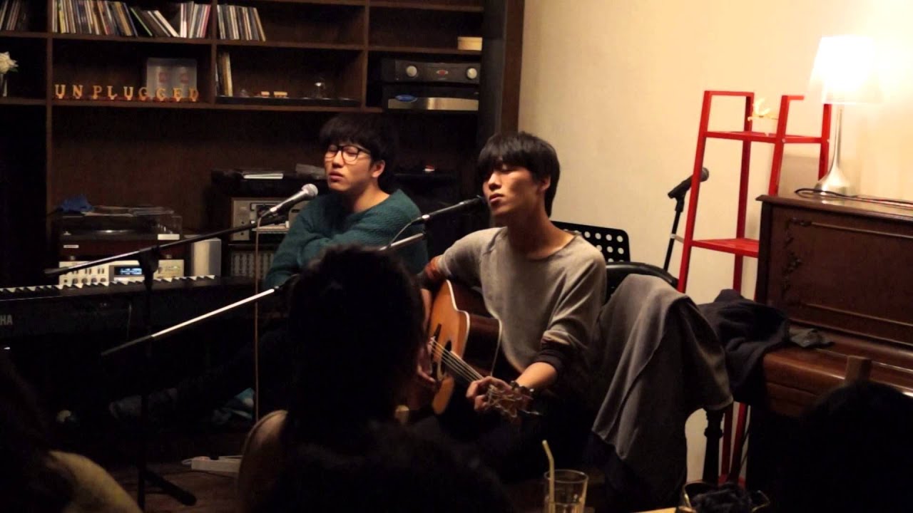Ver 20140215 곽진언 '백허그' @Cafe Unplugged en YouTube Ver 20140215 곽진언 '백허그' @Cafe Unplugged en YouTube